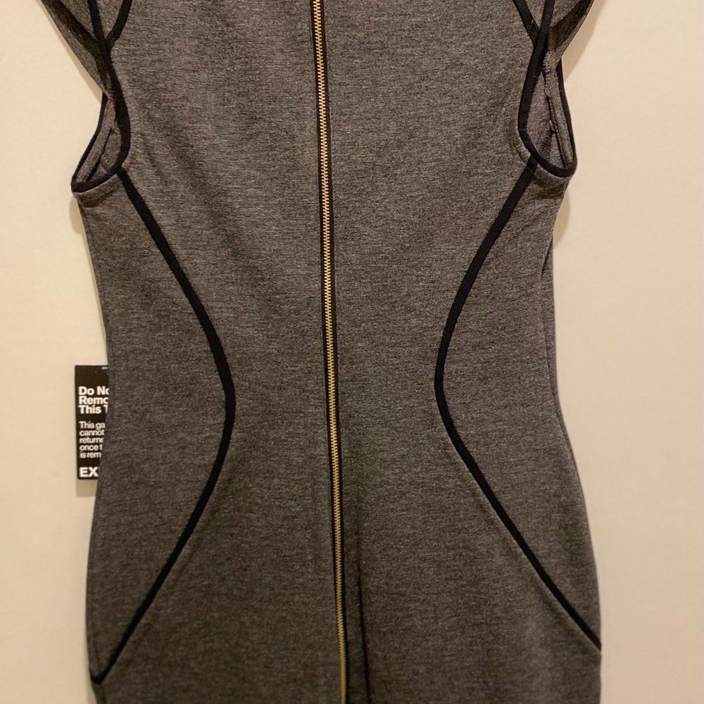 Express Dress - Picture 3 of 11